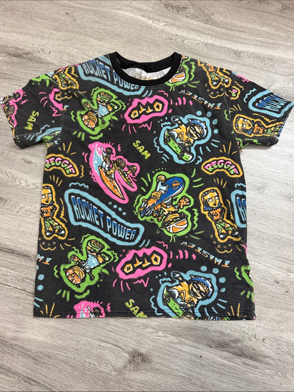 Nickelodeon Surf & Skate Graphic 90’s Cartoon Sz L